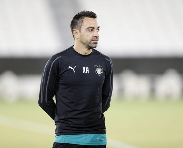 Xavi Barselonanı çalışdıra bilər