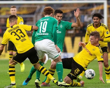 Borussiya büdrədi, Bavariya'dan çətin qələbə