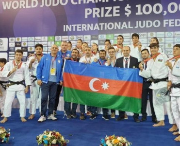 Azərbaycanın yeniyetmə cüdoçuları gümüş medal qazanıb- FOTO