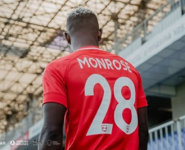 Stiven-Jozef Monros: "Qarabağ"ın çempion olmasına mane olacağıq"