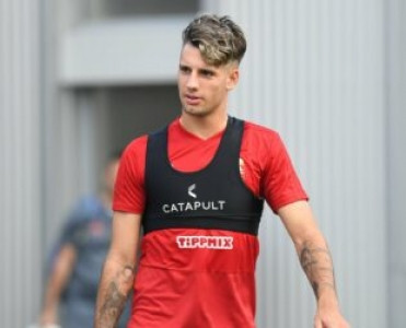 6-cı mərtəbədən yıxılan futbolçu öldü