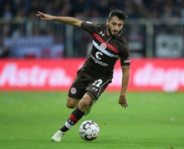 Türk futbolçu “Barış pınarı”na görə heyətdən kənarlaşdırıldı