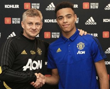 Mançester Yunayted'də yeni müqavilə