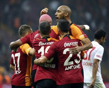 Qalatasaray'dan çətin qələbə