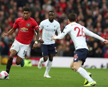 Mançester Yunayted Liverpul'la heç-heçə etdi