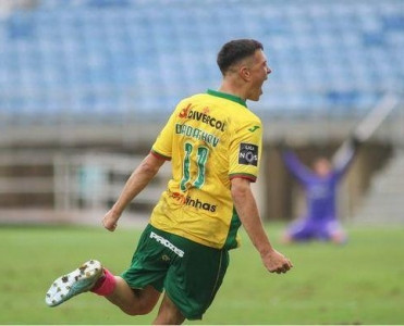 Renatın vurduğu qələbə qolu - VİDEO