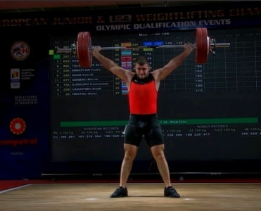 Azərbaycanın ağır atletləri Avropa birinciliyindəki çıxışlarına yekun vurublar - FOTO