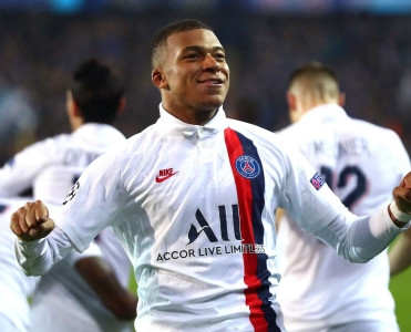 Liverpul azarkeşlərinin Mbappe tələbi