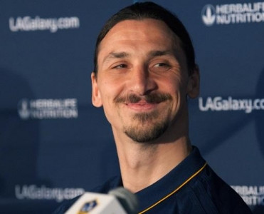 İbrahimoviç İspaniyaya qayıtmır - Zarafat edib