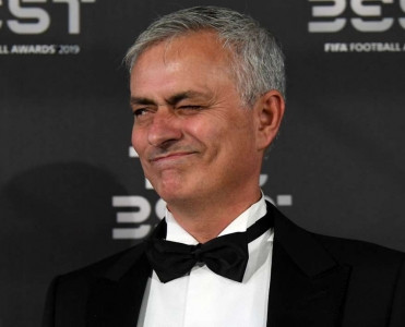 Arsenal Emerini göndərir - Mourinyo ilə görüşdü