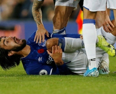 Tottenhem'lə matçda zədələnən futbolçu əməliyyat olunacaq - VİDEO