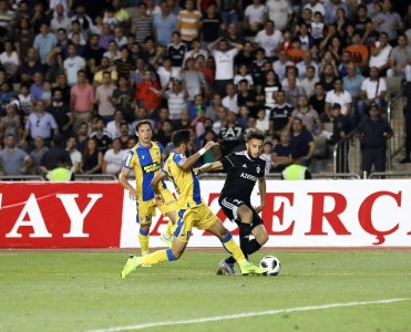 APOEL-in iki futbolçusu Qarabağ'la oyunu buraxacaq