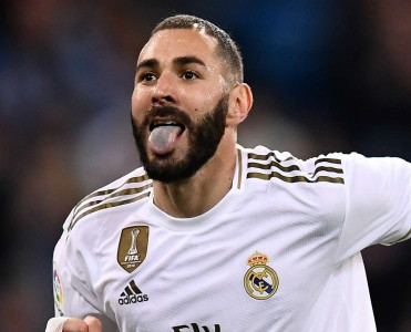 Benzema Messinin rekordunu təkrarladı