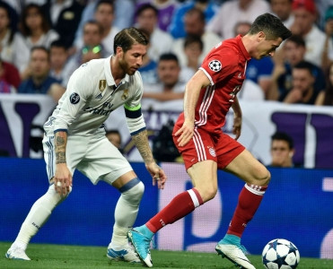 Ramos çox kobud futbolçudur - Levandovski