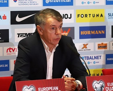 Bir xalla mən də xoşbəxt deyiləm - Nikola Yurçeviç