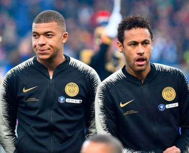 Neymar qayıtdı, Mbappe sıradan çıxdı