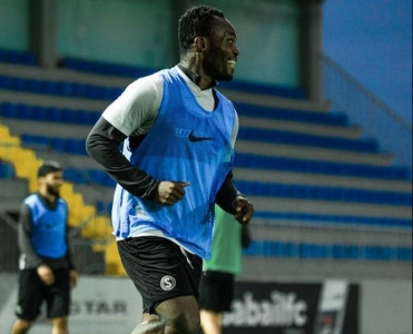 Səbail'in futbolçusu Essyen sıradan çıxdı