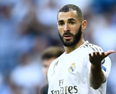 Real'da yeni müqavilə