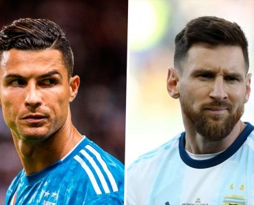 Hər ikisi meydanda canavara bənzəyir - Dibala