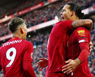 955 gündü uduzmayan komanda