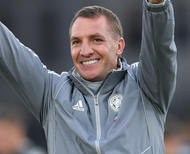 Lester baş məşqçisi ilə yeni müqavilə imzaladı