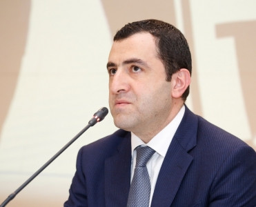 Neftçi klubu hər brendlə işləyə bilməz - Kamran Quliyev