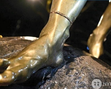 Bu dəfə İbrahimoviç'in ayağını kəsdilər