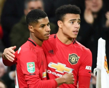 Mançester Yunayted və Mançester Siti yarımfinalda