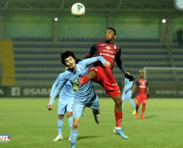 Zirə'nin legionerini dilənçilər soydu