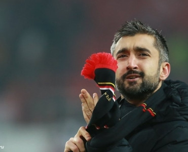 Aleksandr Səmədov futbol agenti oldu