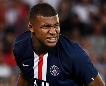 Mbappe ilin ən yaxşı futbolçusu seçildi