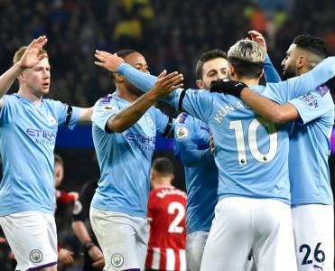 Liverpul və Mançester Siti'dən qələbə, Arsenal Çelsi'yə uduzdu