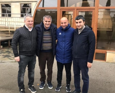 Şenol Günəş Bakıda