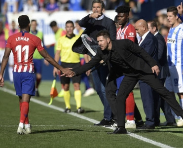 Lemar etimadı doğrultmadı - Simeone