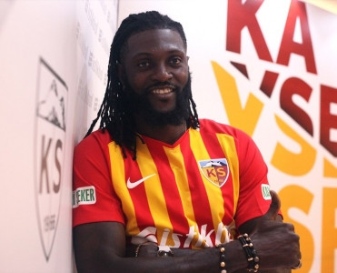 Adebayor Premyer Liqaya qayıdır