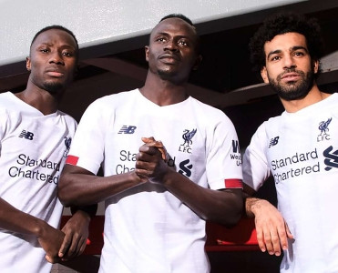 Liverpul Nike ilə müqavilə bağladı