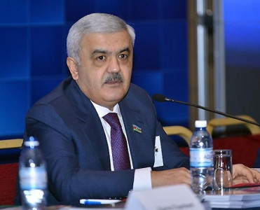 Rövnəq Abdullayev yenidən AFFA-nın prezidenti seçildi