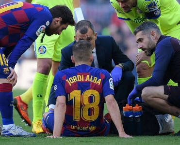 Alba sıradan çıxdı