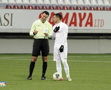 Mənim üçün şərəf olardı - Sezar Meza Kolli