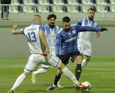 Sumqayıt Keşlə'ylə, Qarabağ Sabah'la heç-heçə etdi