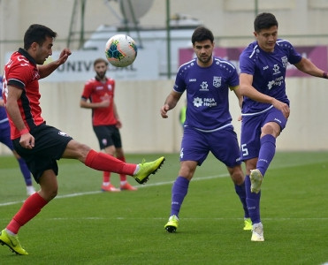 Qəbələ və Neftçi'dən darmadağın