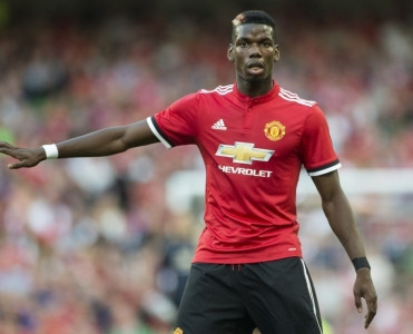 Poqba koronavirusla mübarizə üçün pul toplamağa başladı - FOTO