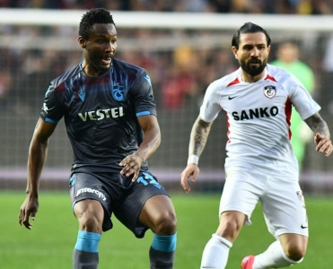 Trabzonspor Obi Mikel'lə yollarını ayırdı