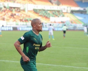 Qarabağ'ın sabiq futbolçusu karantinə alındı