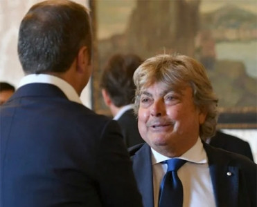 Napoli rəsmisi koronavirusdan öldü