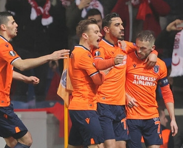 UEFA Başakşehir'i cərimələdi