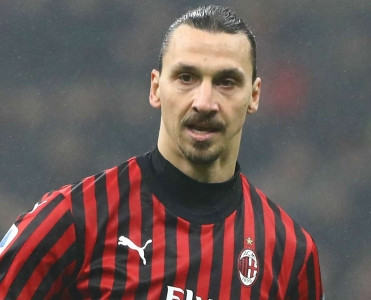 İbrahimoviç Milan'dan gedir