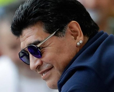 Maradonadan klubuna jest