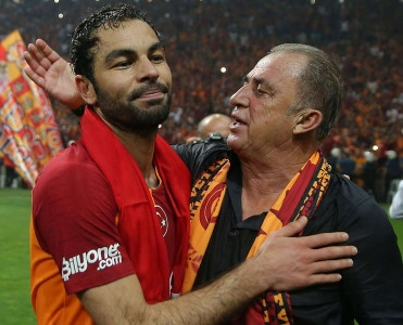 Qalatasaray'ın kapitanı karyerasını başa vurur