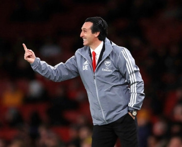 Milan'da Emerini səsləri